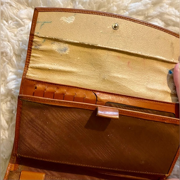 Vintage Dooney & Burke wallet - Picture 6 of 7